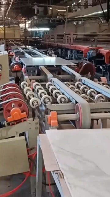 瓷磚的生產工廠,高科技帶來的財富,果然不一般